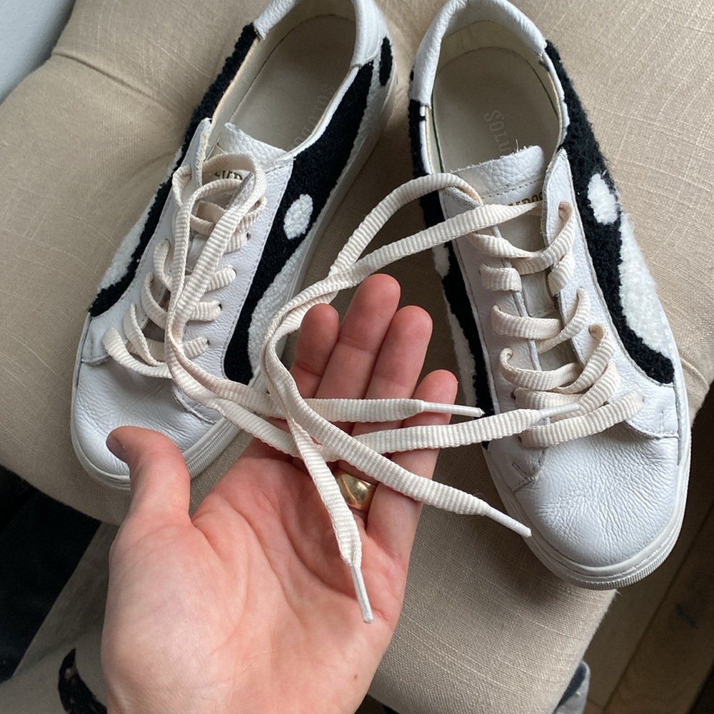 Soludos Yin Yang Platform Sneakers - Picture 6 of 16